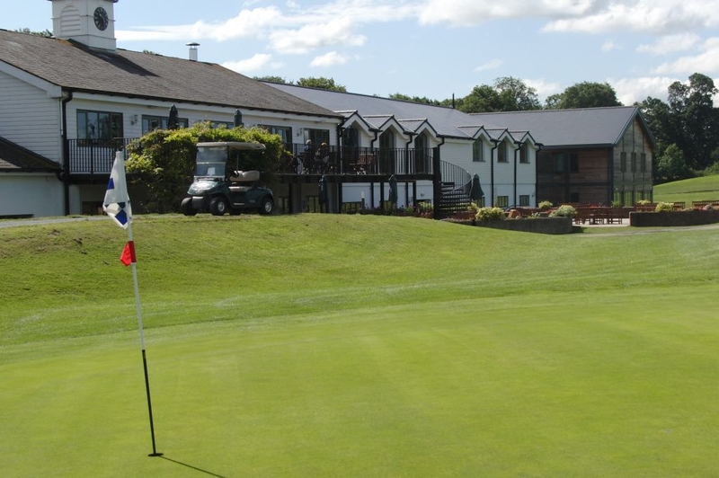 Slinfold Golf & Country Club